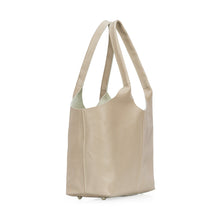Naložite sliko v pregledovalnik galerije, Torbica v bež barvi