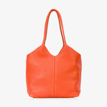 Naložite sliko v pregledovalnik galerije, Torbica v rdečo oranžni barvi