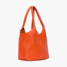 Naložite sliko v pregledovalnik galerije, Torbica v rdečo oranžni barvi
