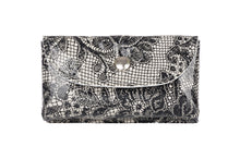 Load image into Gallery viewer, Paper handkerchief purse
